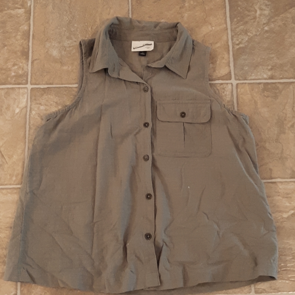 Universal Thread Top